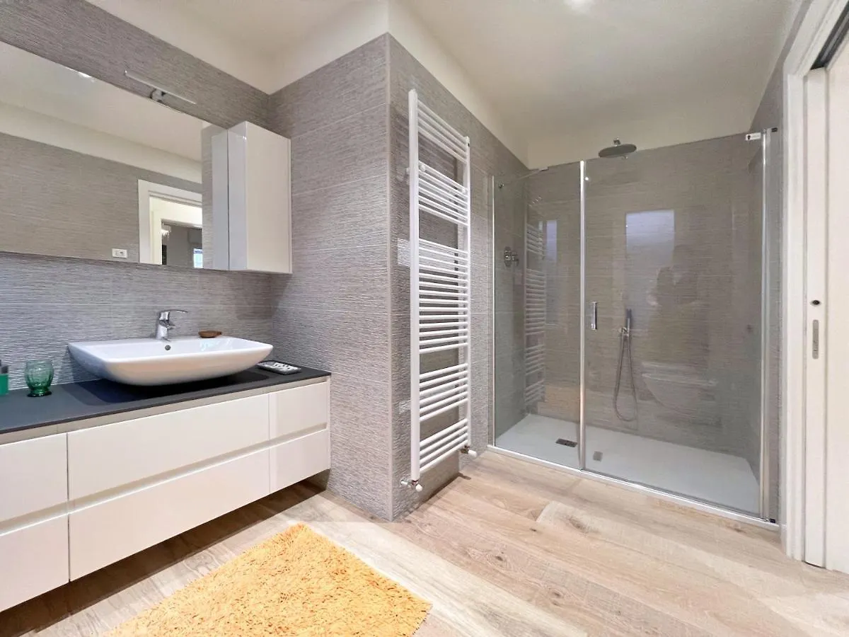 Ur Nest San Giorgio Apartment Bologna 0*,